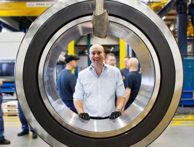 SKF – Đột Phá Với Vòng Bi Tang Trống Kích Thước Lớn Có Phớt Chắn